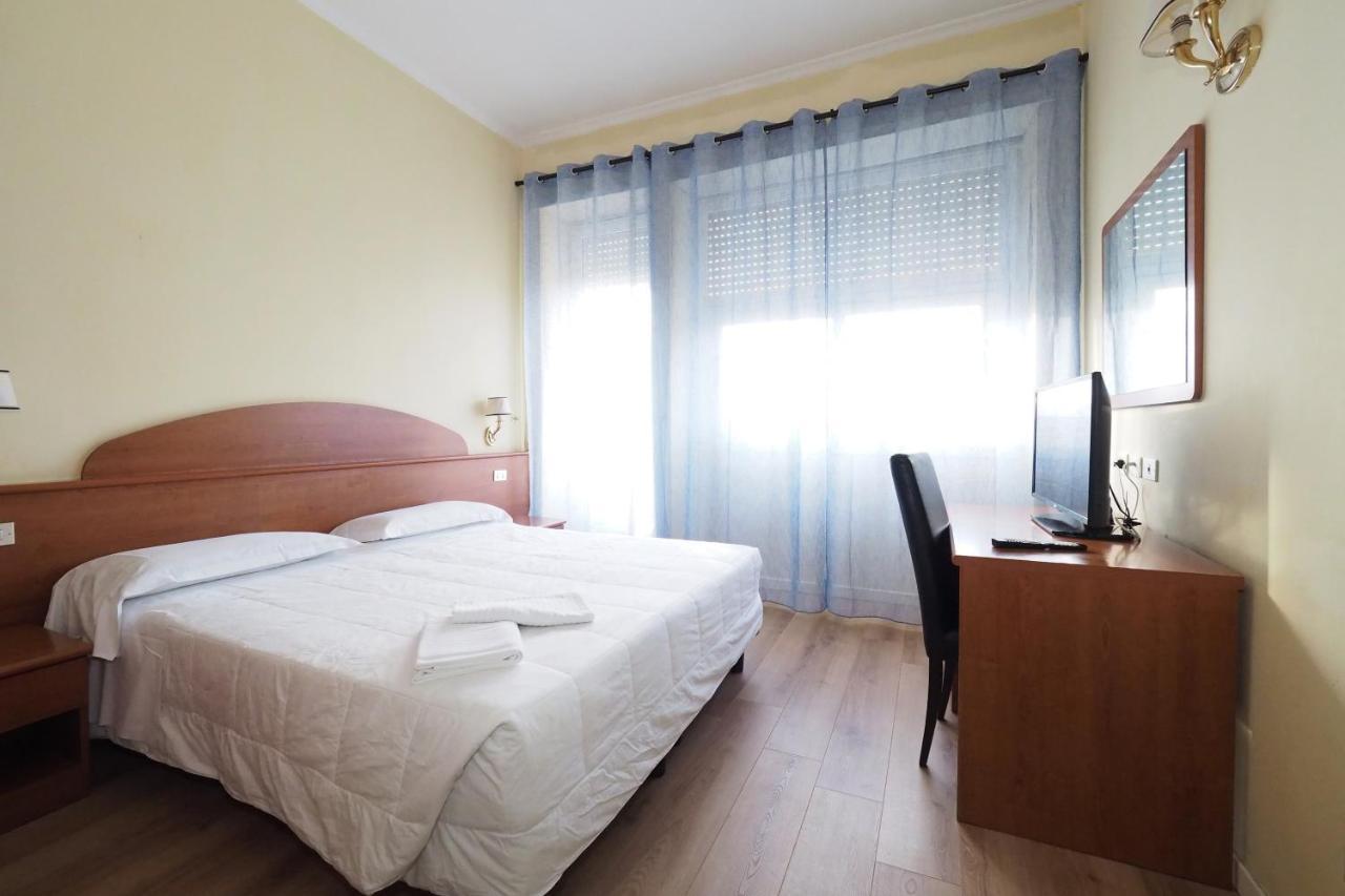 Hotel Laura Рим Экстерьер фото