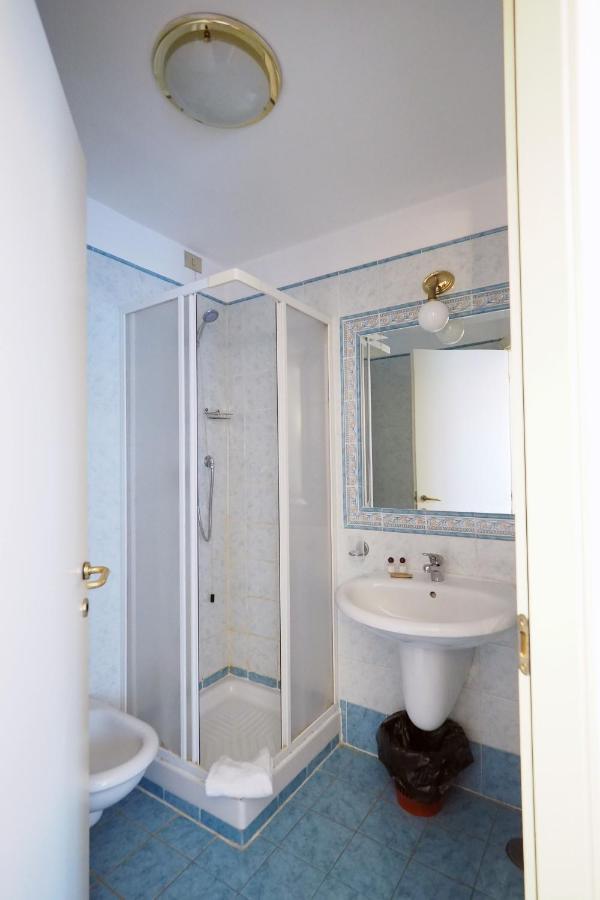 Hotel Laura Рим Экстерьер фото