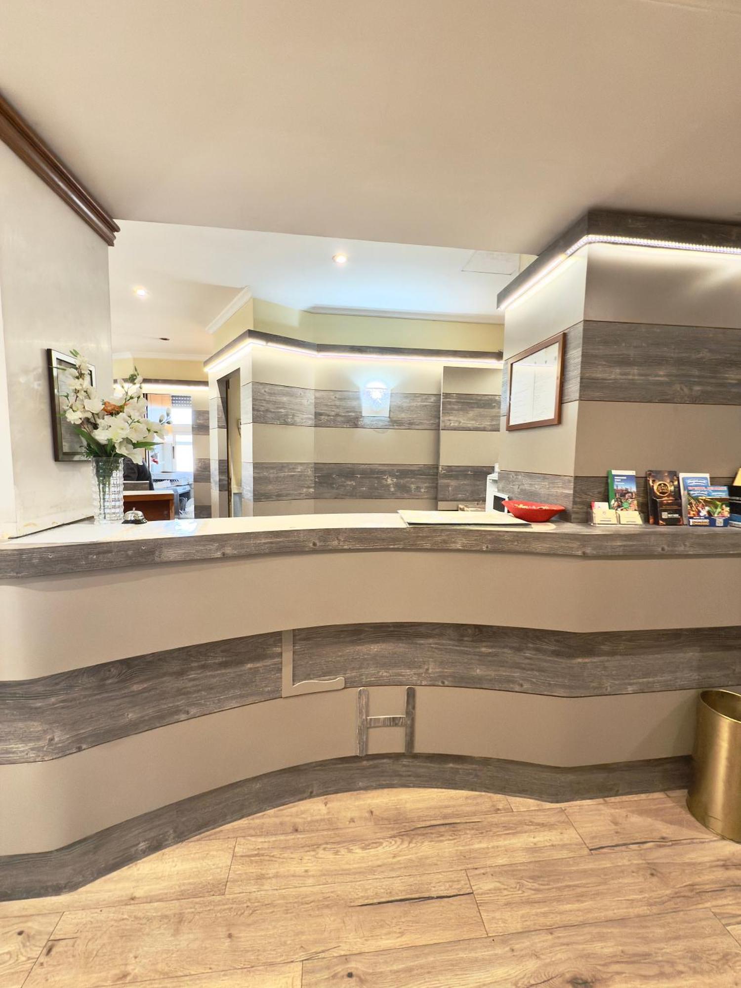 Hotel Laura Рим Экстерьер фото