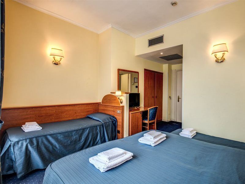 Hotel Laura Рим Экстерьер фото