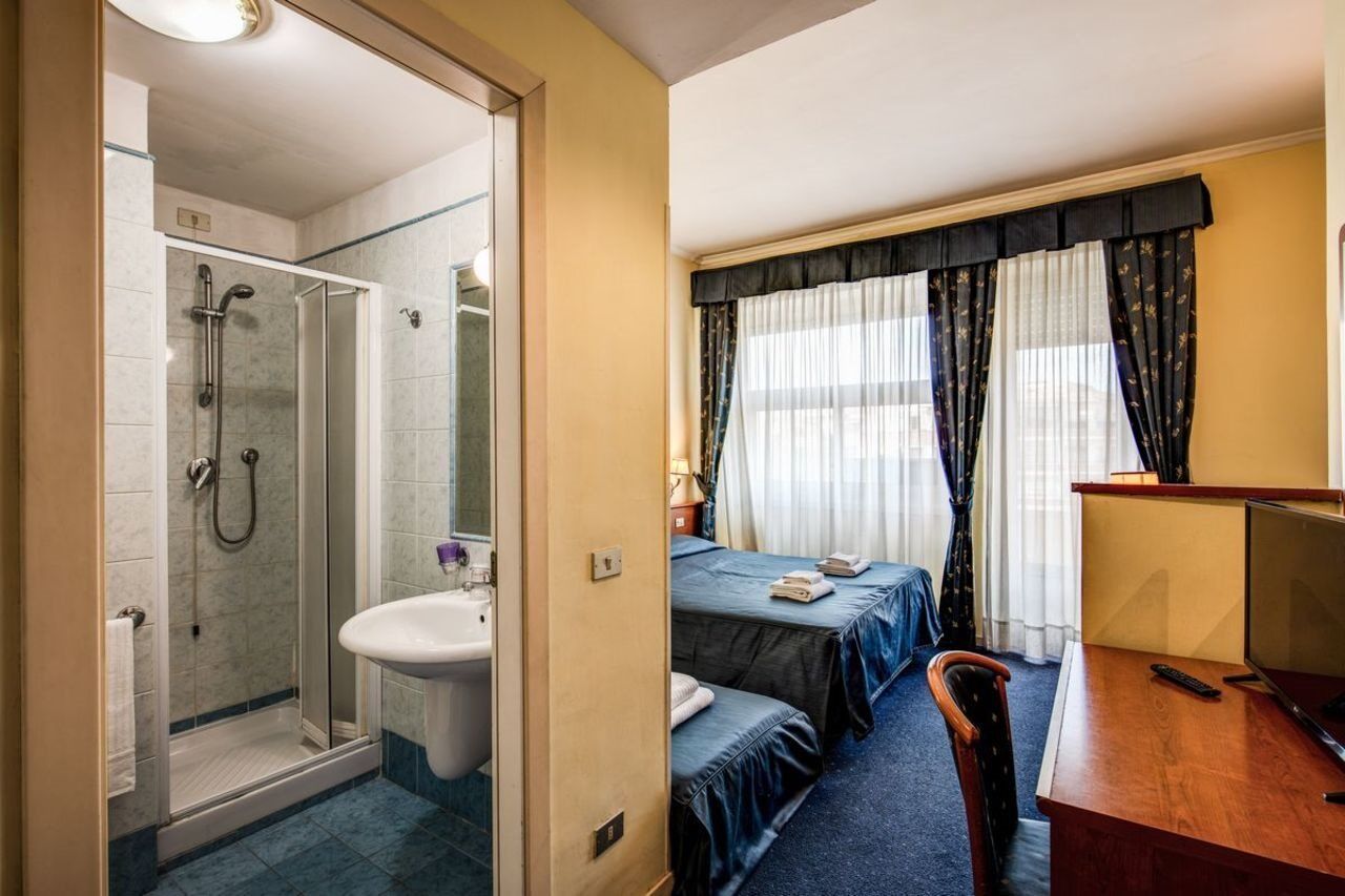 Hotel Laura Рим Экстерьер фото