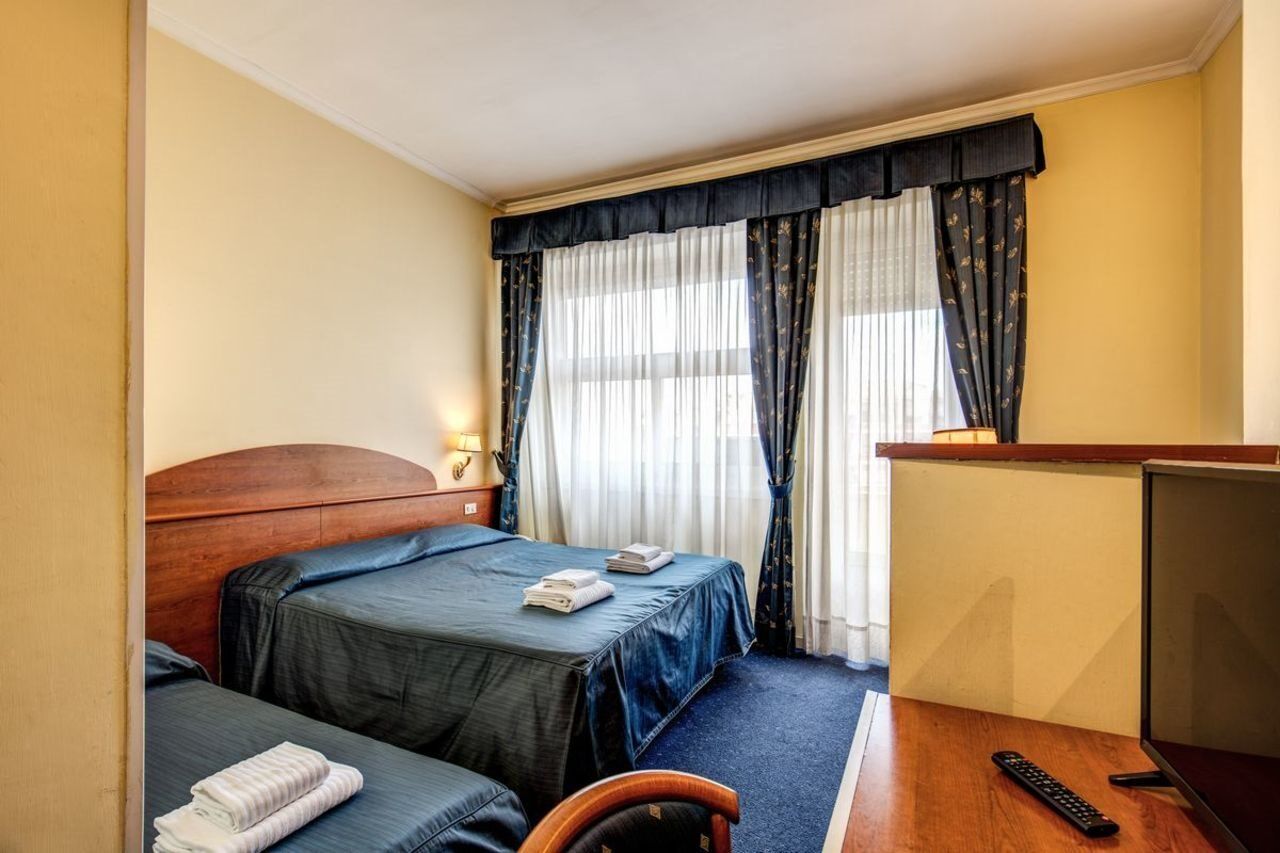 Hotel Laura Рим Экстерьер фото